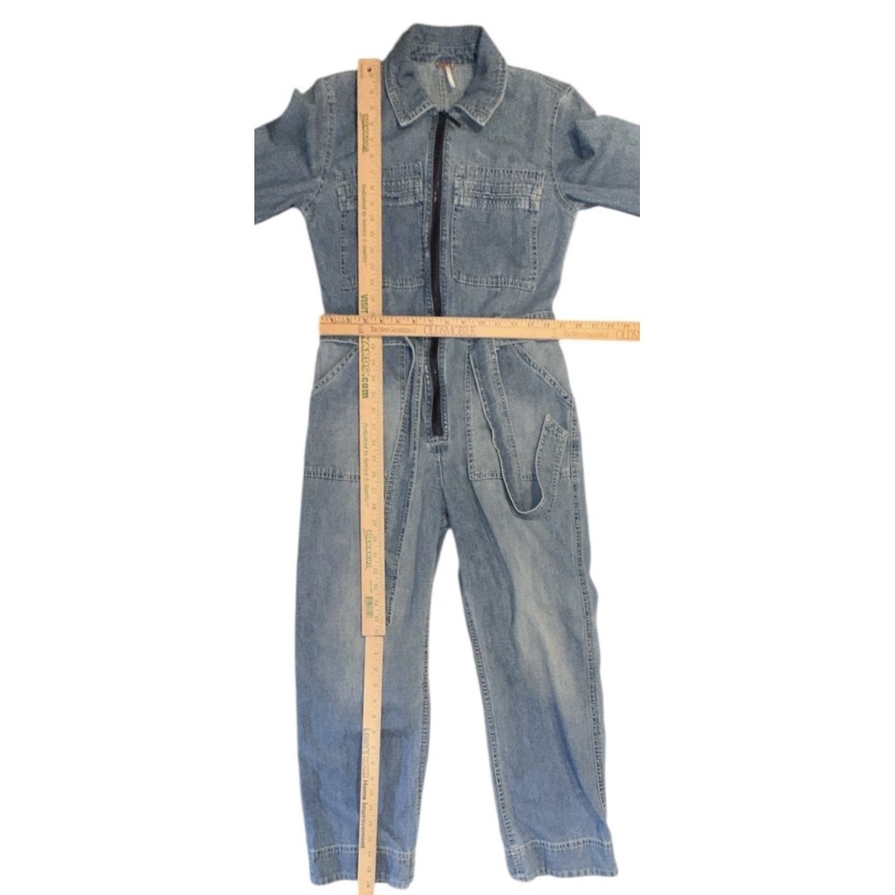 Free People Charlie Denim Jumpsuit Womens Sz 4 Coverall Pockets Zip Front - Picture 9 of 13